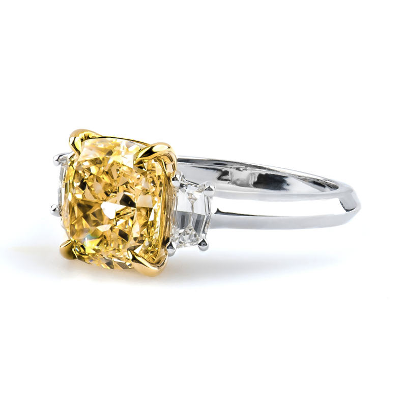 Y-Z Diamond Ring, Cushion, 3.10 carat, VS2 - B